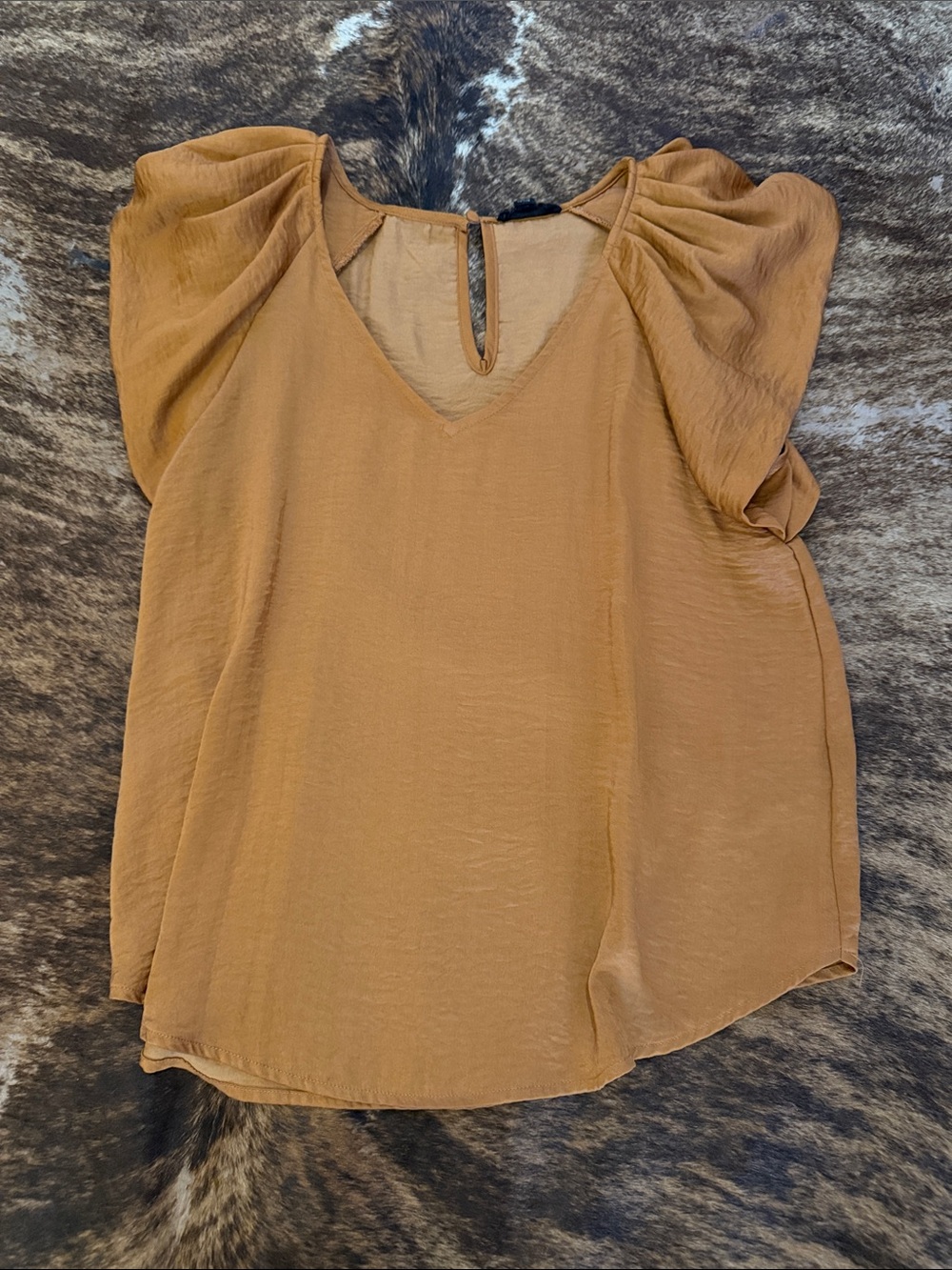 Blu Pepper Puff Sleeve V-Neck Blouse - Camel Brown